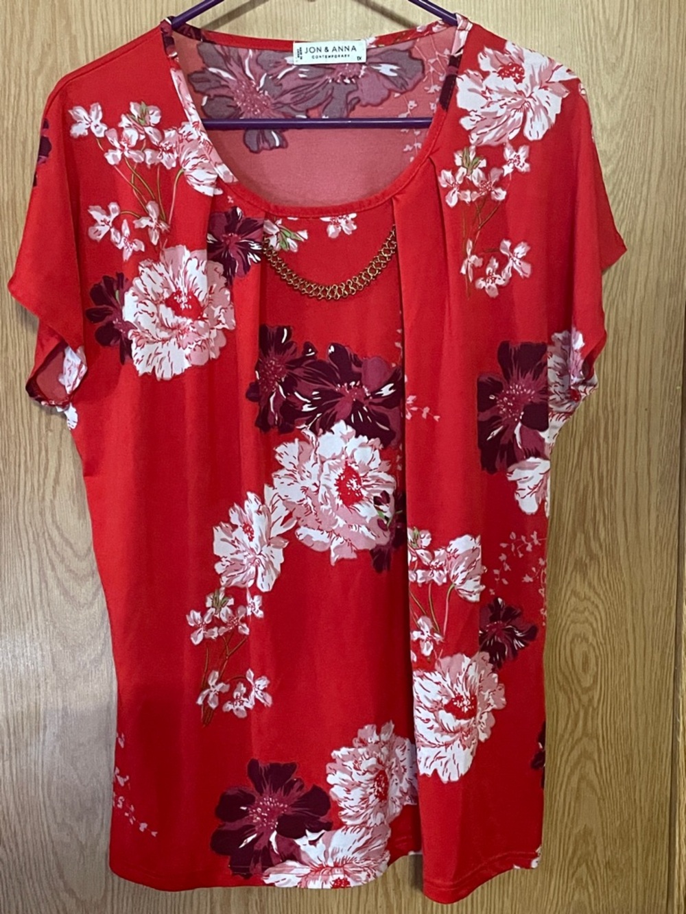 Jon & Anna Red Floral Short Sleeve Top with Chain Accent